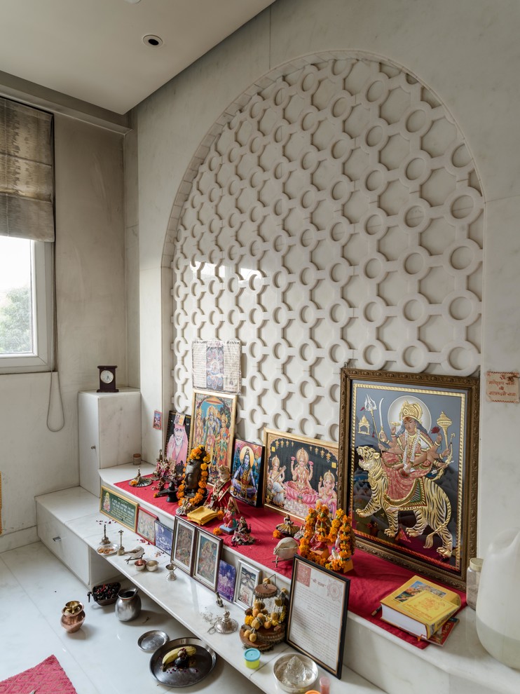 Asian family room photo in Delhi