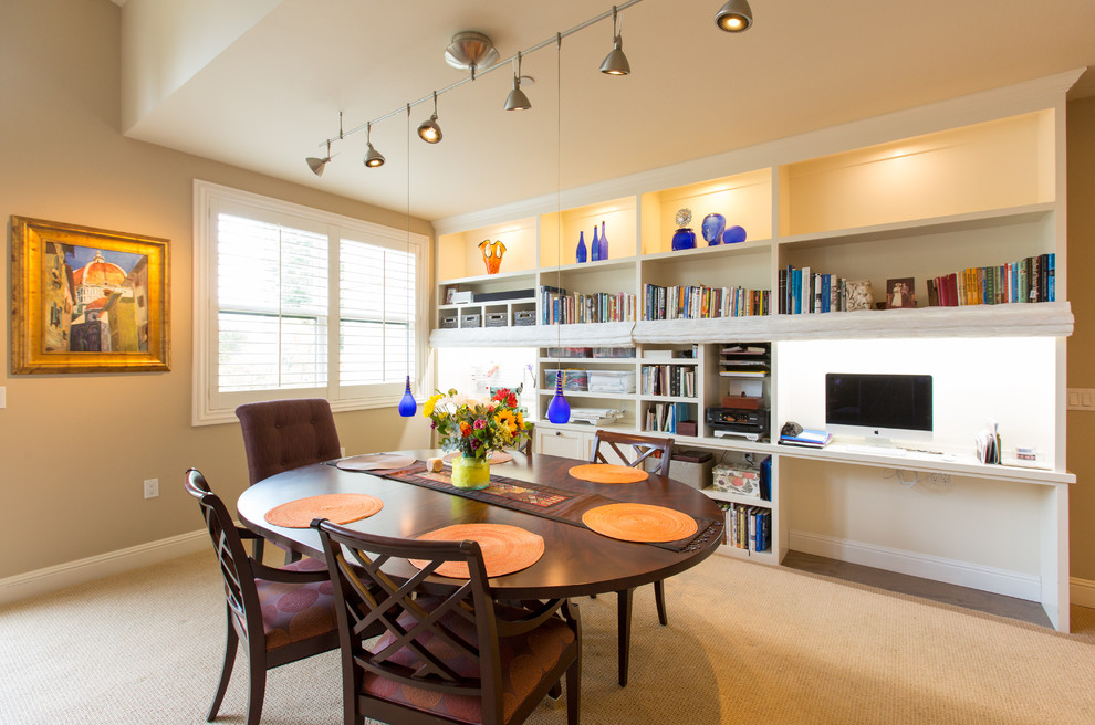 This is an example of a modern living room in San Francisco.