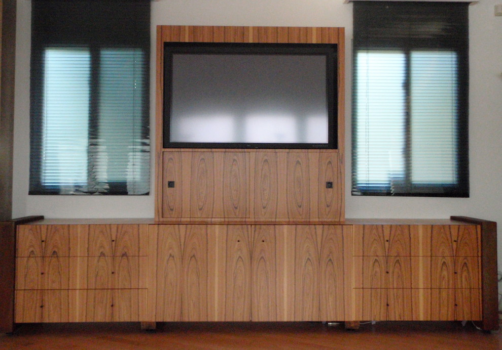 Residential Spaces with Wood Veneer Contemporary Living Room