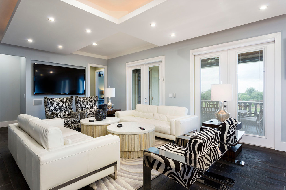 Living room - contemporary living room idea in Orlando