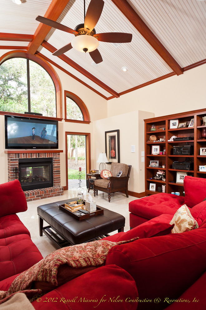 Classic living room in Tampa.