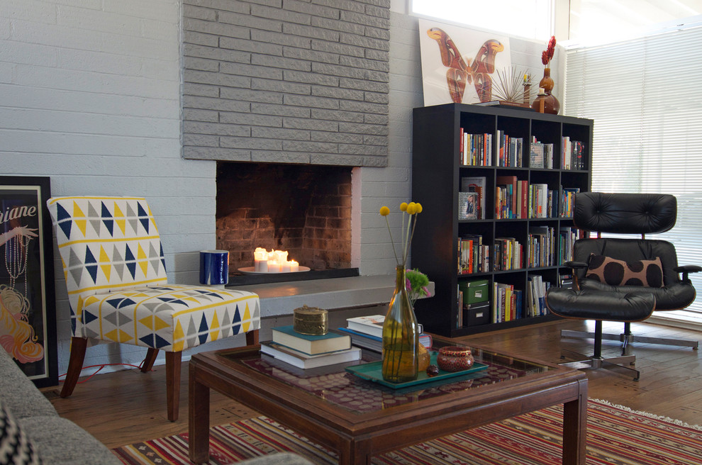 Inspiration for a mid-century modern living room remodel in Dallas
