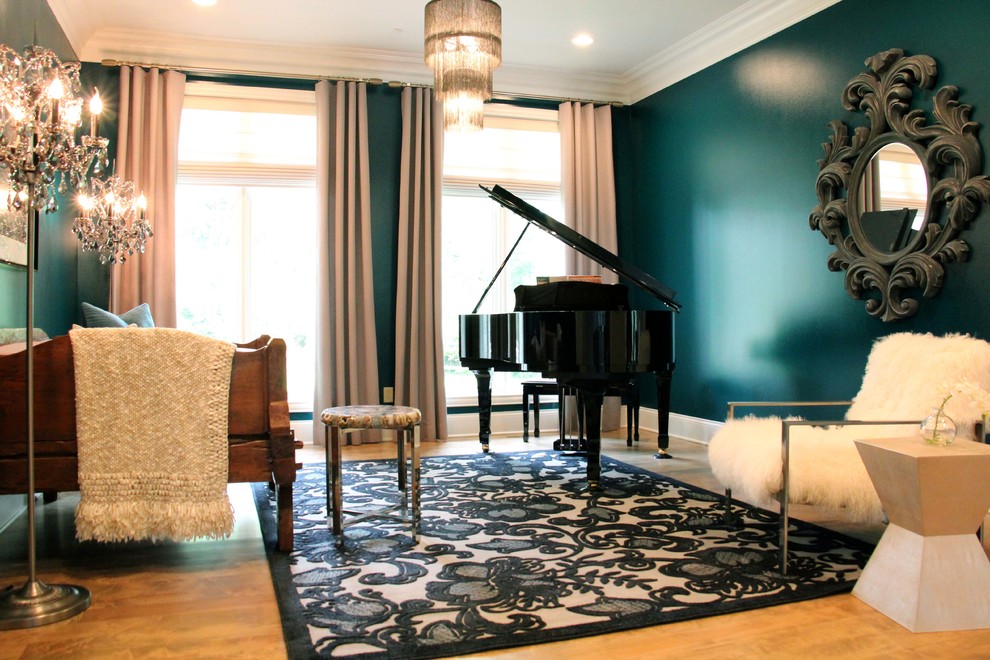 На фото: огромная изолированная гостиная комната в стиле неоклассика (современная классика) с музыкальной комнатой, синими стенами и паркетным полом среднего тона без телевизора с