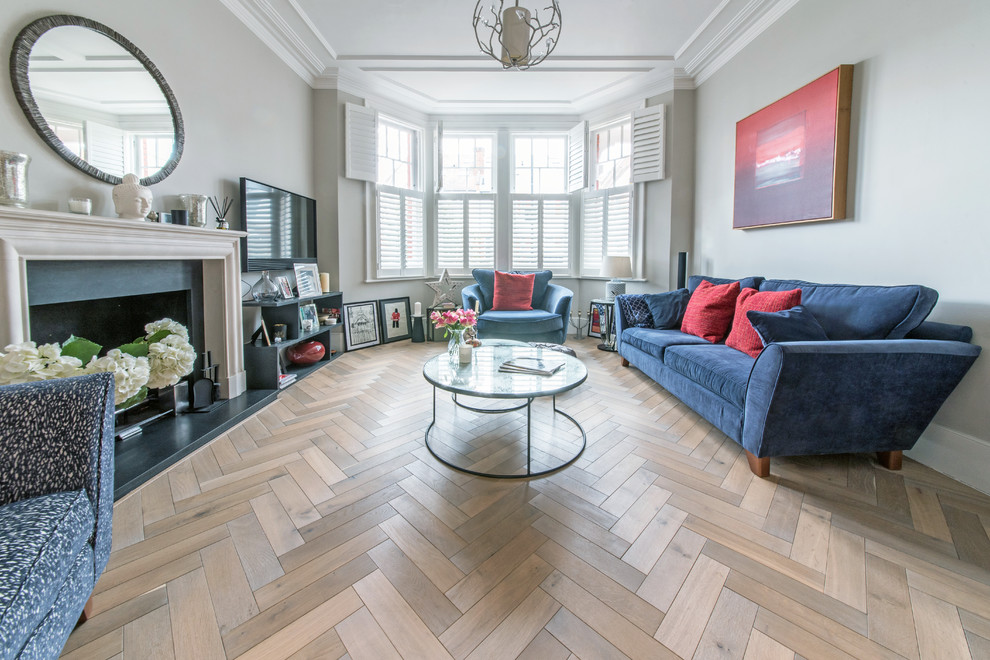 This is an example of a contemporary living room in London.