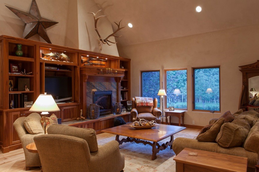This is an example of a rustic living room in Boise.