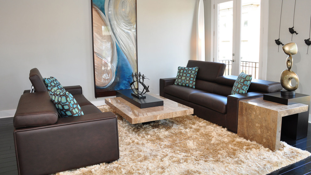 Immagine di un grande soggiorno minimalista aperto con sala formale e pavimento in bambù