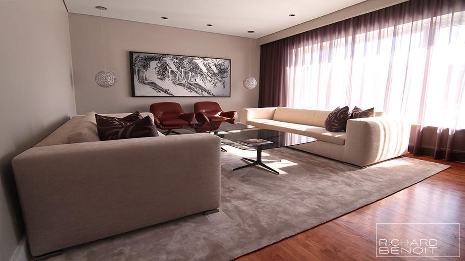 Design ideas for a contemporary living room in Montreal.