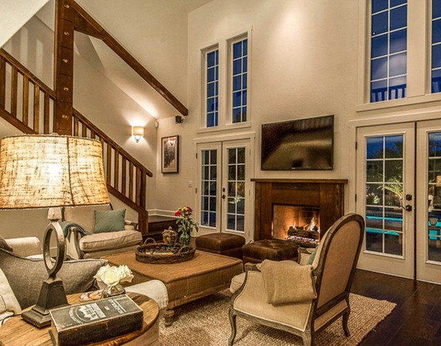 Sabine's Interior Design, Inc. Country Living Room Los Angeles by Sabine's Interior