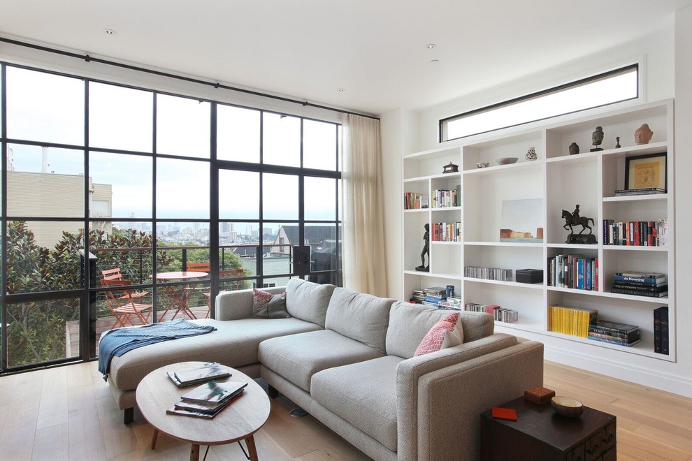 This is an example of a contemporary living room in San Francisco.