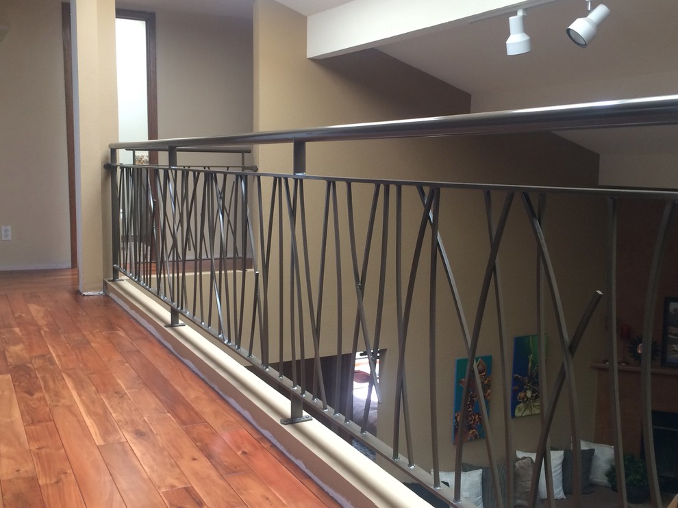 Seamless Stair and Balcony Railing Éclectique Salon Albuquerque
