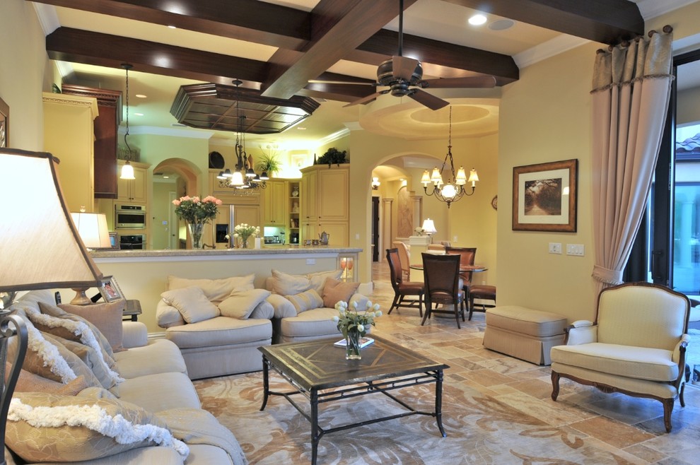 Traditional living room in Tampa.