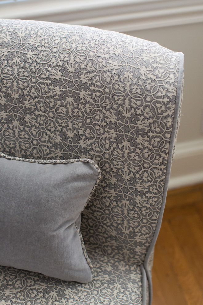 Slipcovers Traditional Living Room New York by Atelier 616