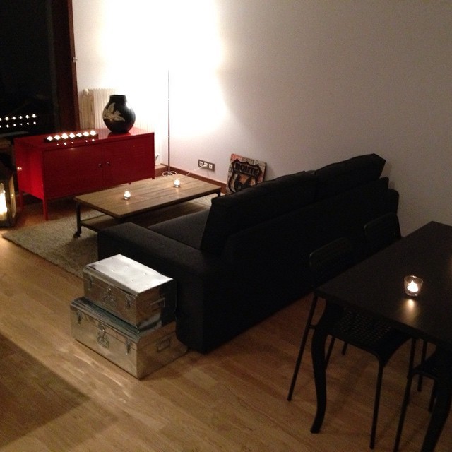 Photo of a small modern living room in Los Angeles with light hardwood flooring.