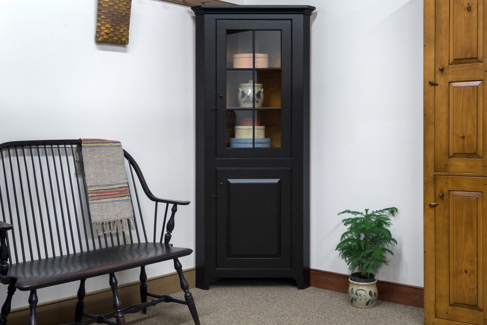 Small Corner with Glass Door Traditional Living Room