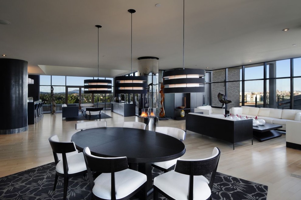 Design ideas for an expansive contemporary living room with black walls.