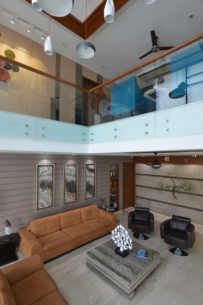 Design ideas for a contemporary living room in Delhi.