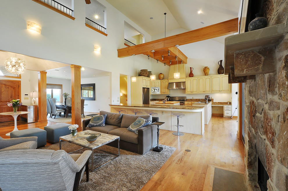 Sold Homes Traditional Living Room Austin by Moxie Realty Group Houzz