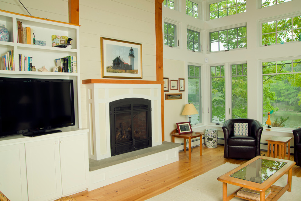 Klassisches Wohnzimmer in Portland Maine