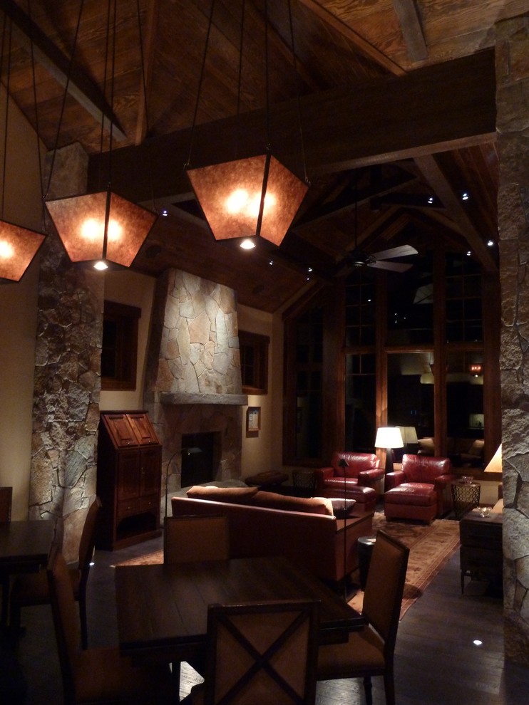 Mountain style living room photo in Dallas