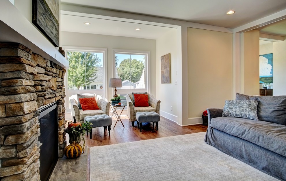 Living room photo in Minneapolis