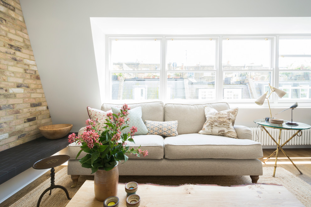 This is an example of a classic living room in London.