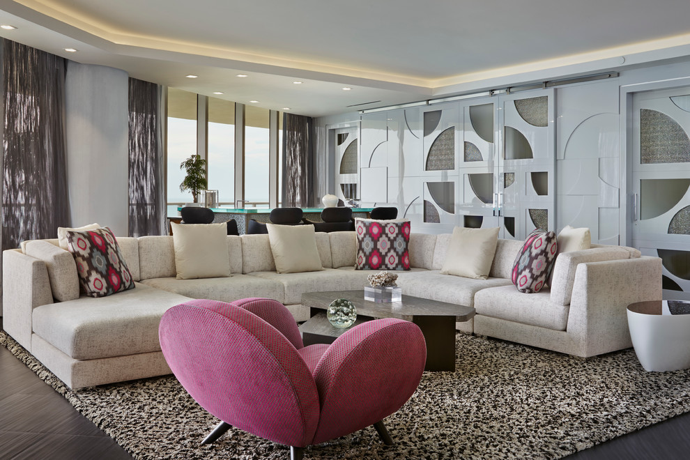 Contemporary open plan living room in Miami.