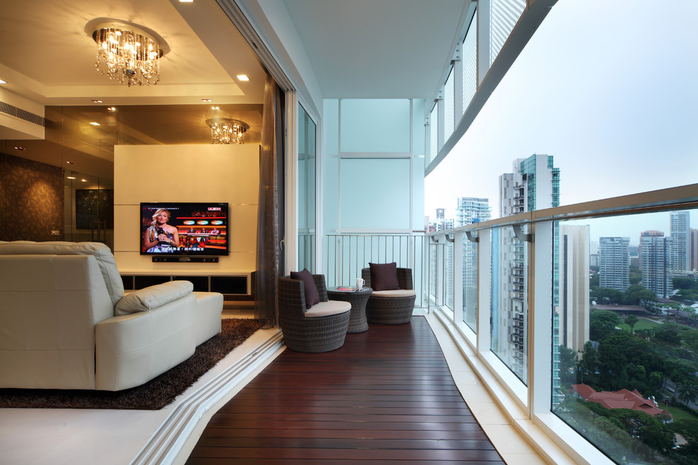 This is an example of a contemporary living room in Singapore.