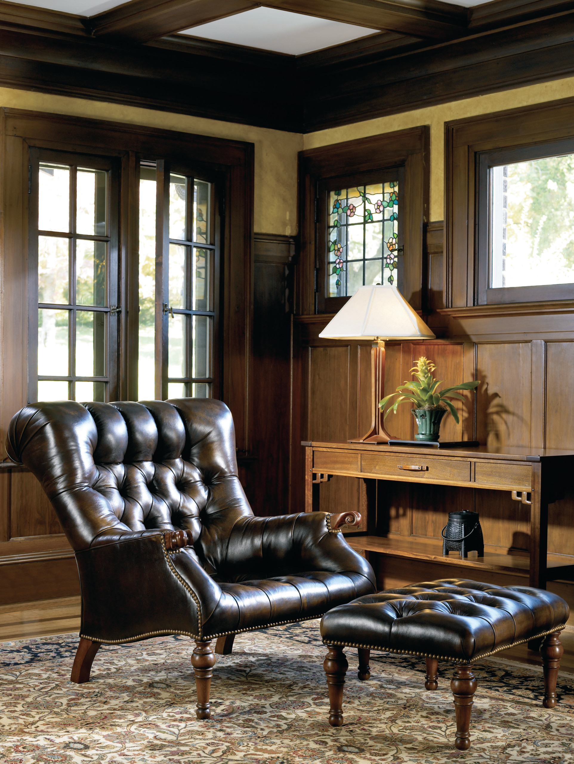 Traditional Living Room Dc Metro, Stickley Leather Chair