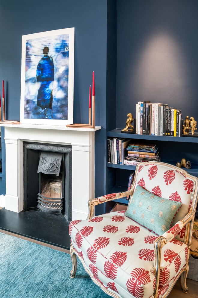 Inspiration för ett mellanstort vintage separat vardagsrum, med ett finrum och blå väggar