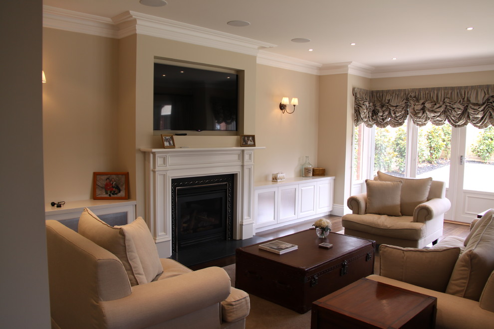 Strathmore Residence Extension and Renovation Traditional Living