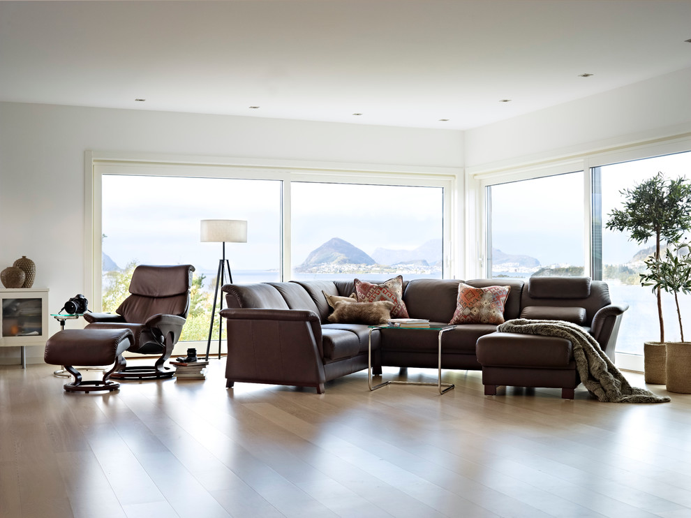 Stressless by Ekornes Chairs, Recliners & Sofas Imported from Norway