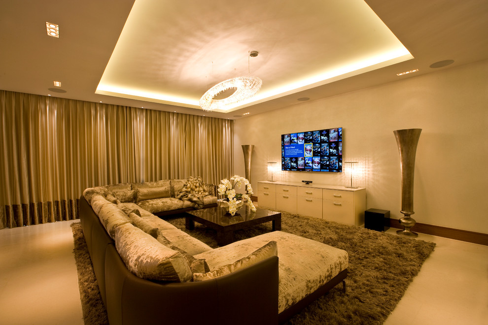 Esempio di un soggiorno minimalista di medie dimensioni e aperto con sala formale e TV a parete