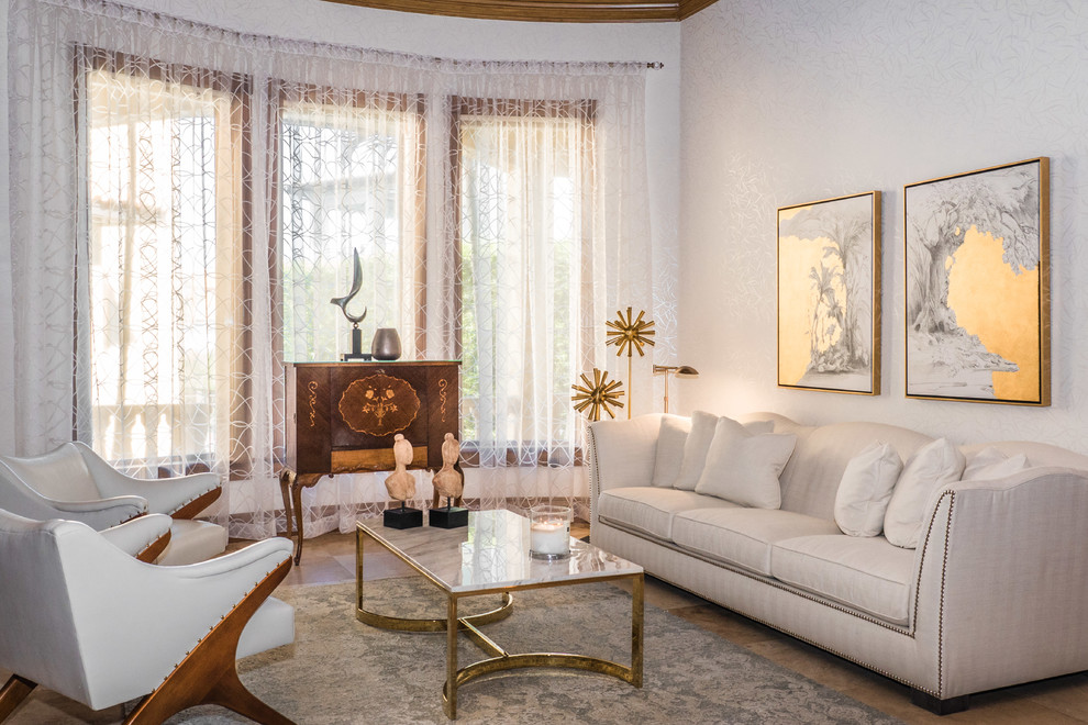 Foto di un soggiorno tradizionale con sala formale e pareti bianche