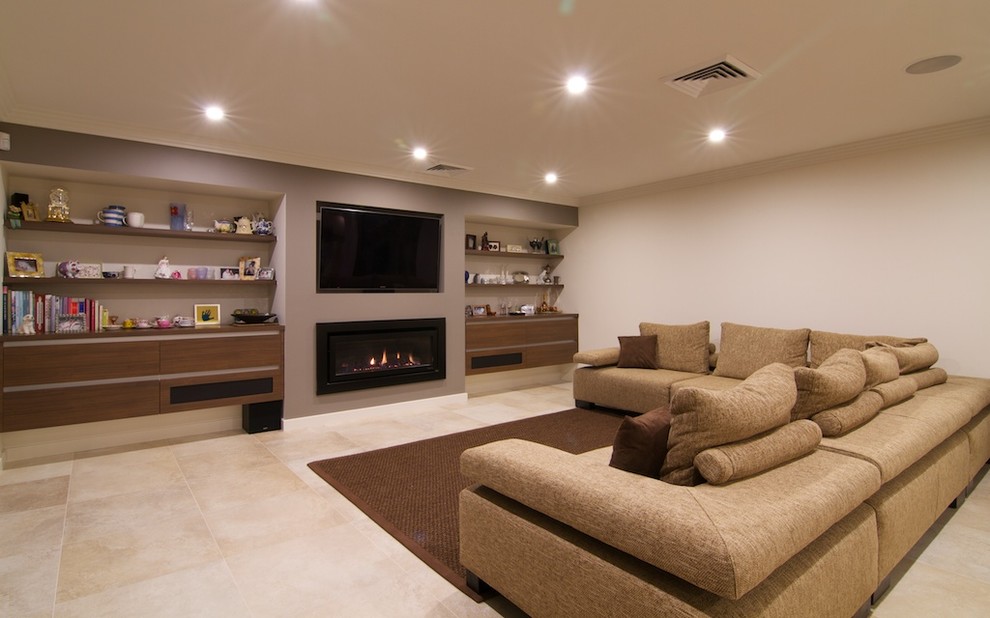 Ispirazione per un soggiorno design di medie dimensioni con pavimento in travertino e pavimento beige