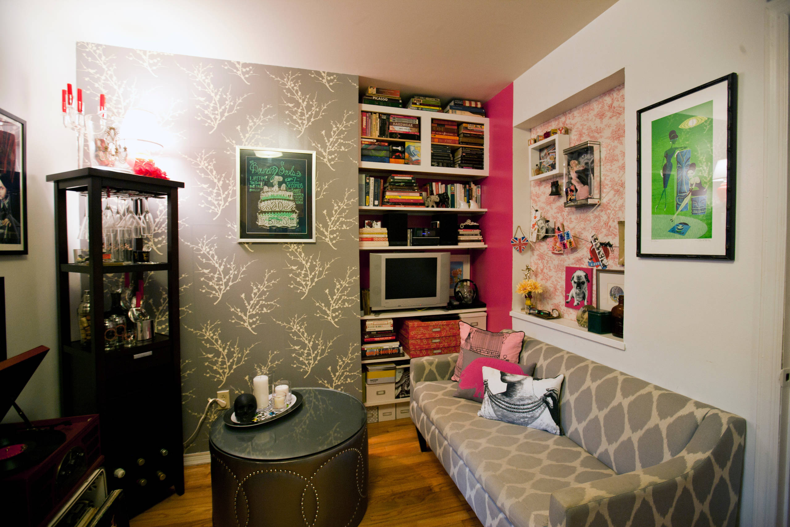 Teeny Tiny Itty Bitty studio apartment - Eclectic - Living Room - New York  - by apartmentjeanie | Houzz