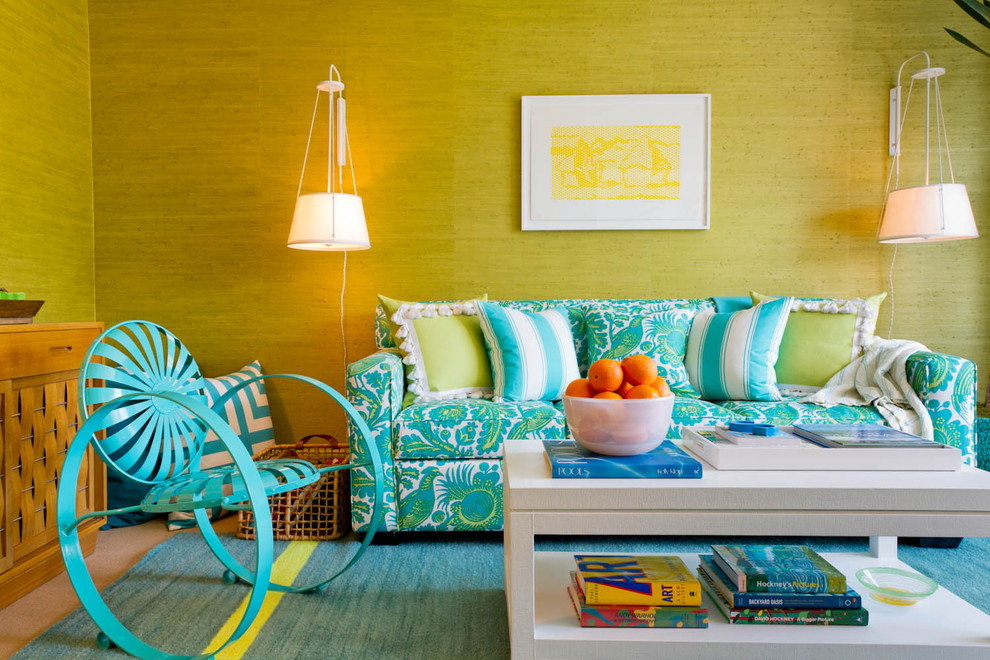 Esempio di un soggiorno minimal con pareti verdi