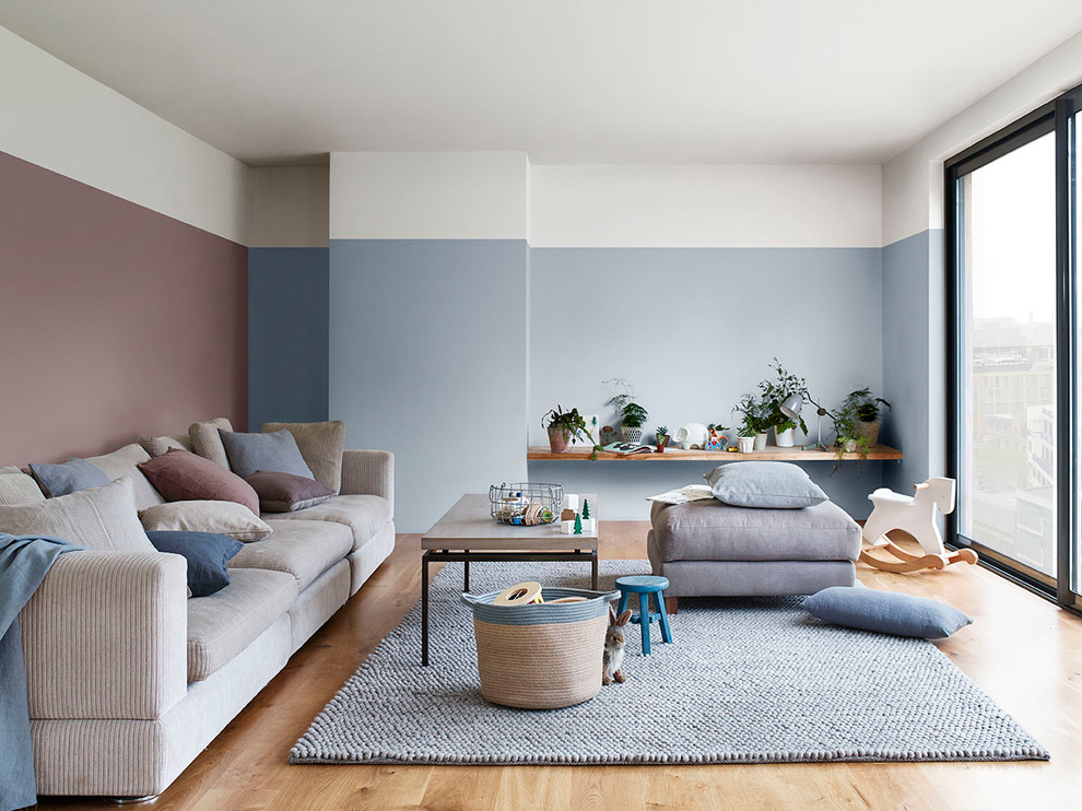 Inspiration for a scandinavian living room remodel in Berkshire