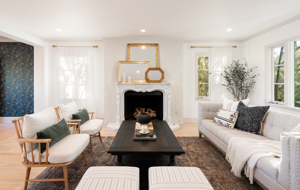 Design ideas for a living room in Santa Barbara.