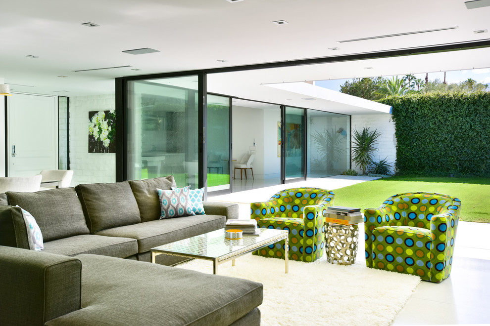 Inspiration for a modern living room in Los Angeles.