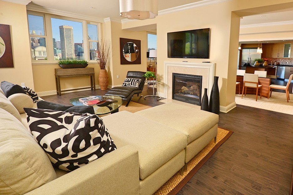 The RitzCarlton Residences Baltimore Traditional Living Room