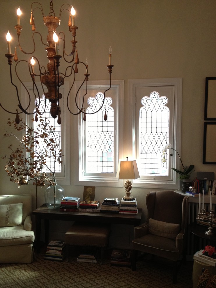 Example of a classic living room design in DC Metro