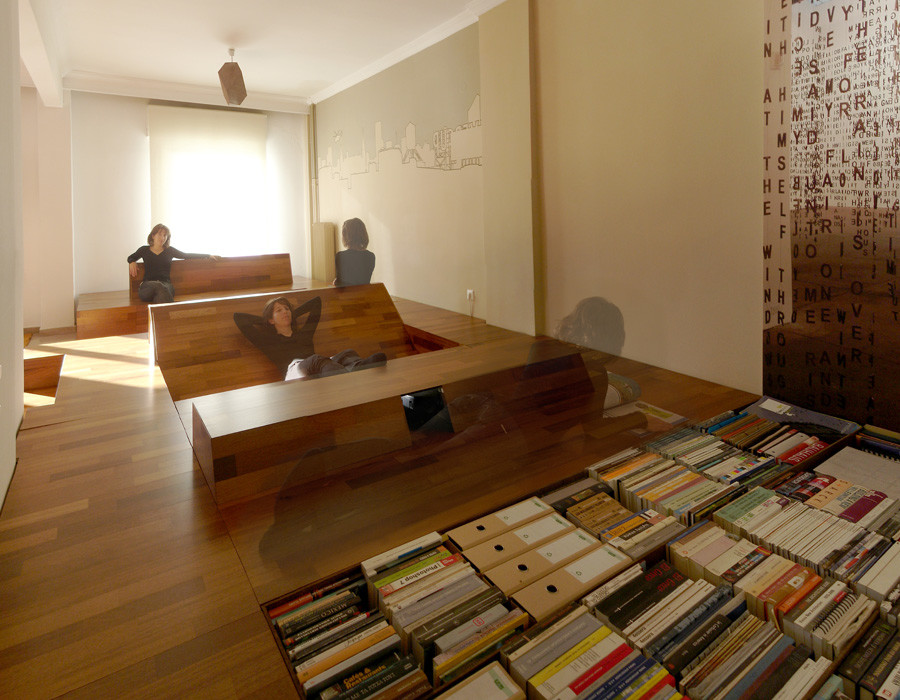 Example of a minimalist living room design in Other