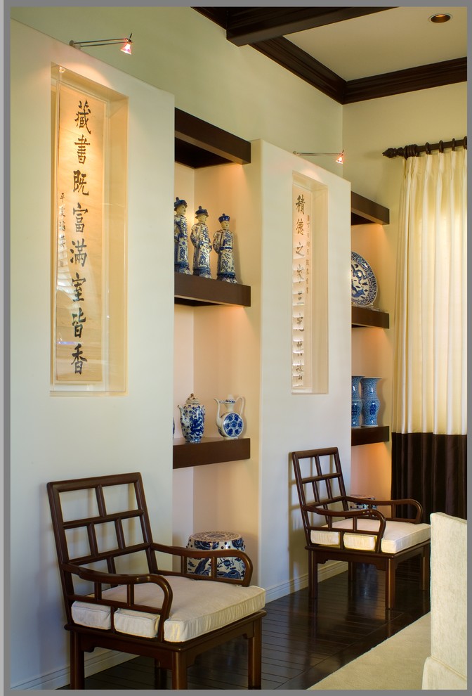 Living room - traditional living room idea in Los Angeles