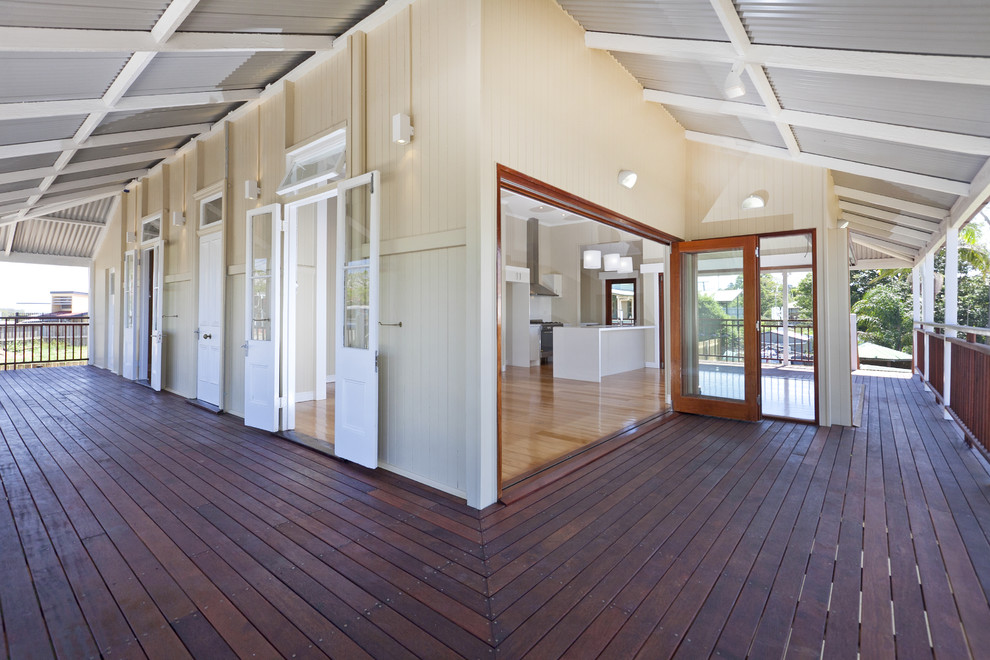 Traditional Queenslander circa 1904 Traditional Living Room