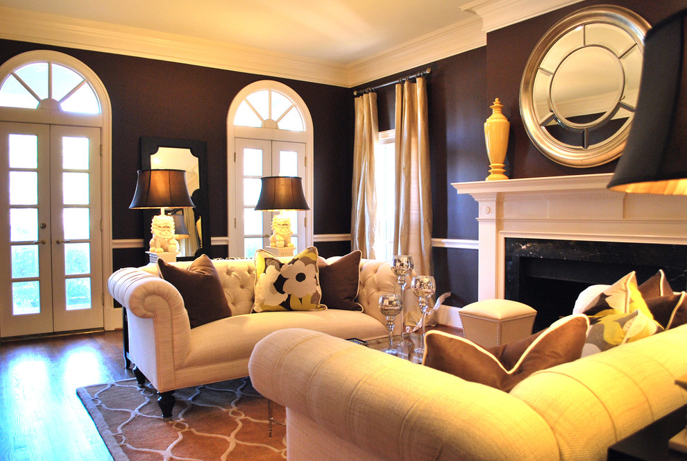 Example of a classic living room design in Atlanta