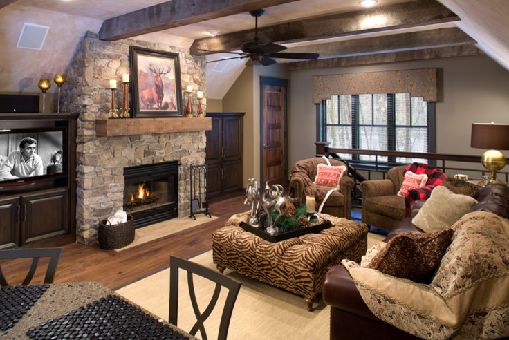 Design ideas for a rustic living room in Minneapolis.