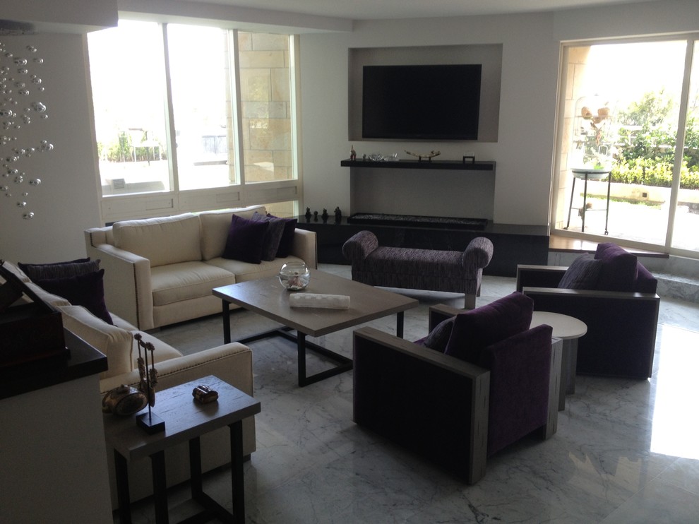 Example of a trendy living room design in Mexico City