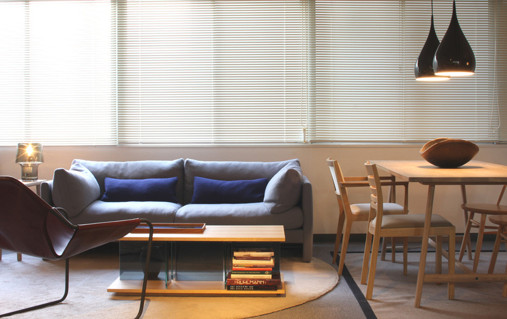 Photo of a contemporary living room in Tokyo Suburbs.