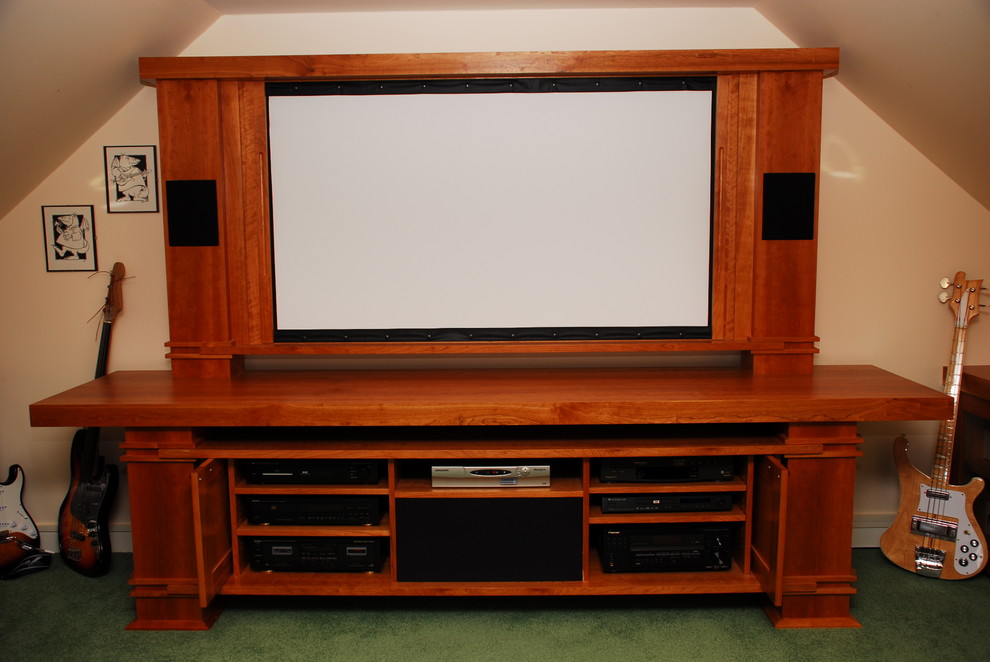 Ejemplo de salón moderno con paredes beige, moqueta y televisor independiente