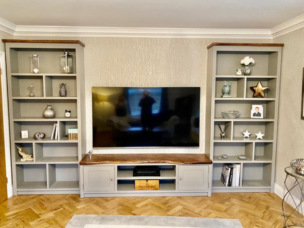 Large elegant living room photo in Kent